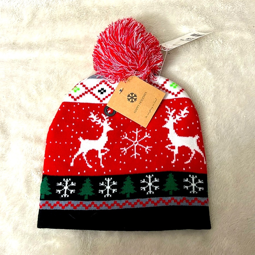 ❄️🦌🎄 REINDEER GAMES knitted Beanie Hat Christmas HOLIDAY snowflakes NWT